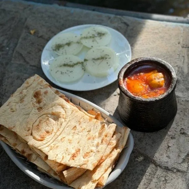 دیزی سنگی در مجموعه گردشگری و پذیرایی گراندیس